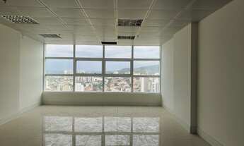 Imagem 4: SALA NO GOLDEN OFFICE PARA LOCAÇÃO DE 45M2, COPA, 2 VAGAS DE GARAGEM, ANDAR ALTO, VISTA 9