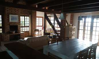 Imagem: FLORIANóPOLIS - Casa Padrão - Campeche