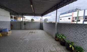 Imagem: Centrao de Nilopolis RJ ao lado da prefeitura