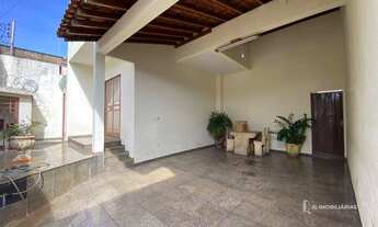 Imagem 2: Sobrado com 4 dormitórios à venda, 371 m² por R$ 1.400.000,00 - Centro - Ituiutaba/MG