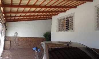 Imagem 2: Casa para venda possui 300 metros quadrados com 3 quartos em Parque Oeste Industrial - Goi