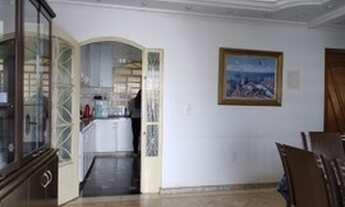 Imagem 4: OAlmeida, Sobrado Triplex na QNM 21