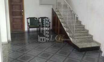 Imagem 4: Uma ótima casa de 3 quartos piscina 6 vagas de garagem próximo a Vista Alegre