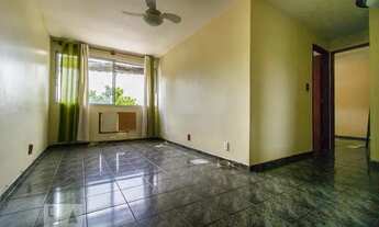 Imagem 2: Apartamento para Aluguel - Irajá, 2 Quartos, 49 m2