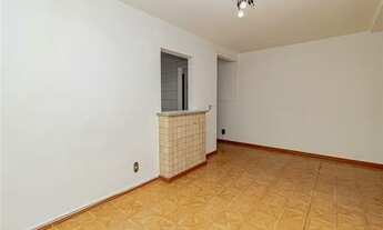 Imagem 3: Apartamento com 2 Dormitorio(s) localizado(a) no bairro Santo Antônio em Porto Alegre