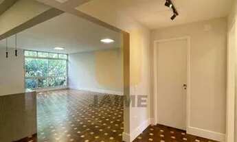 Imagem 6: Apartamento amplo com 2 dormitorios sendo 1 suíte, prédio vintage e vista livre