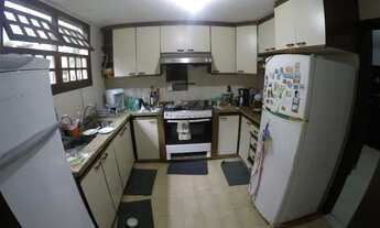 Imagem 7: Casa disponível para Venda e Locação com 5 Quartos, sendo 3 Suítes, Itaipu