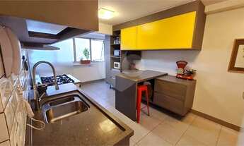 Imagem 6: Apartamento no Itaim Bibi com 92m2, sendo 2 dormitórios, 3 banheiros, armários planejados