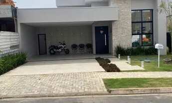 Imagem: Casa à venda no bairro Ribeirão do Lipa