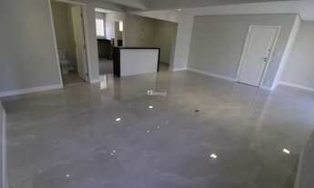 Imagem 4: Lindo Apto 100% Reformado com 2 Dormitórios (2 Suítes) e 2 vagas , ótima localização!!!