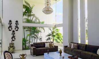 Imagem 2: Casa de condomínio para aluguel tem 650 metros quadrados com 5 quartos