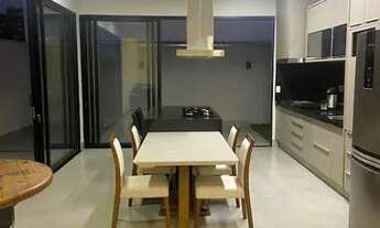 Imagem 7: Casa no condominio Damha , 3 suítes, repleta de armários