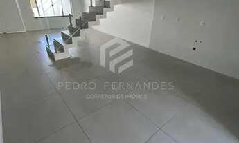 Imagem 6: Sobrado Geminado para Venda em Joinville, Iririú, 3 dormitórios, 1 suíte, 2 banheiros, 2 v