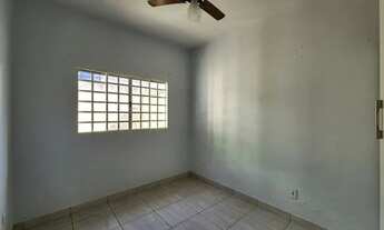 Imagem 3: Casa para venda com 85 metros quadrados com 2 quartos em Parque Atheneu - Goiânia - GO