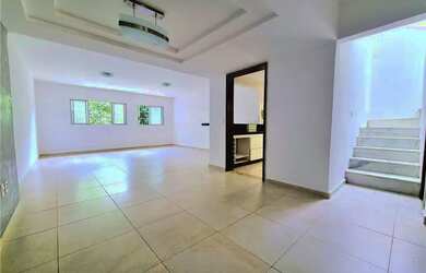 Imagem 7: Casa Duplex em Capim Macio c/ 140 m² em frente ao Bambini