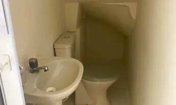 Imagem 4: Casa de condomínio sobrado para aluguel possui 93 metros quadrados com 2 quartos