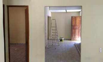 Imagem 3: Casa com três quartos dois banheiro garagem quintal