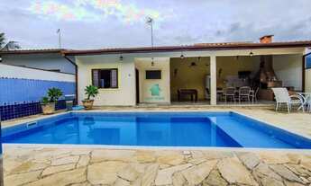 Imagem 2: Casa 5 dormitórios com piscina dentro de Condomínio o Fechado