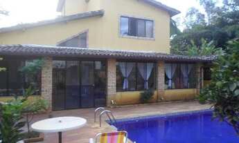 Imagem 5: Ótima casa com três quartos, estilo colonial em condomínio fechado