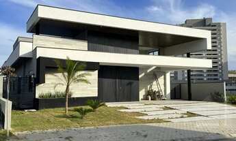 Imagem: Casa térrea à venda em condomínio, com