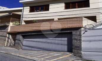 Imagem 2: BELÍSSIMO SOBRADO COM 03 DORMITÓRIOS, SUITE, 04 VAGAS, 04 BANHEIROS PARA LOCAÇÃO NO CHORA