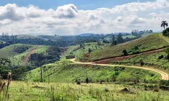 Imagem 2: Lote/Terreno para venda possui 600 metros quadrados em Centro - Igaratá - SP