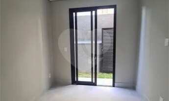 Imagem 7: Moderno e Maravilhoso Imóvel à Venda em Condomínio na Cidade de Louveira - SP