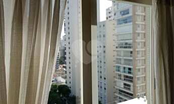 Imagem 2: Apartamento reformado e em andar alto no Jardim Paulista