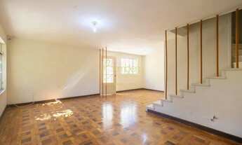 Imagem 4: Casa à venda, sobrado, com garagem ao lado do Clube Hípico