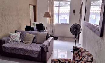 Imagem 2: Localização Incontestável! Casa Linear, junto a comércio e condução, possibilid