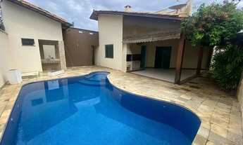 Imagem 2: Casa para aluguel na 307 Sul. 04 Quartos, 03 vagas de garagem