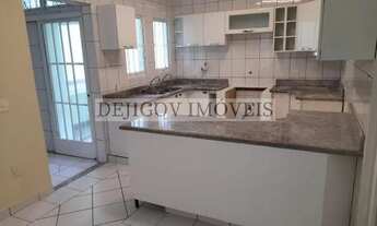 Imagem 4: Casa para Venda em Jundiaí, Jardim Cica, 3 dormitórios, 1 suíte, 3 banheiros, 2 vagas