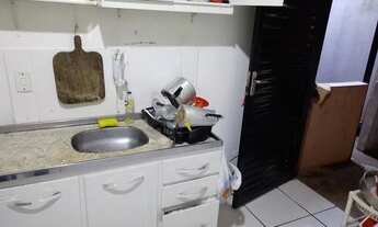 Imagem 6: Alugo kitnet Quarto com aluguel por R$650 /mês