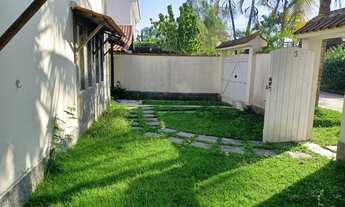 Imagem 2: Casa de condomínio para venda tem 214 metros quadrados com 3 quartos