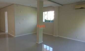 Imagem 4: AMPLA CASA A VENDA EM JURERÊ - Florianópolis - SC