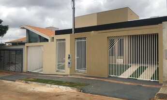 Imagem: Casa 03 Dormitórios c/ Suíte em Cambé