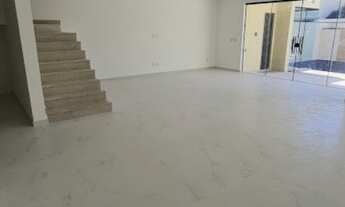 Imagem 6: Casa para venda tem 345 metros quadrados com 4 quartos