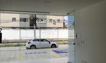 Imagem 4: Loja comercial frente rua movimentada