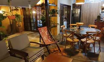 Imagem 4: Casa de condomínio sobrado para aluguel possui 130 metros quadrados com 3 quartos