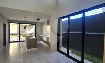 Imagem 2: Moderno e Maravilhoso Imóvel à Venda em Condomínio na Cidade de Louveira - SP