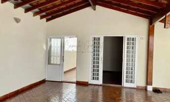 Imagem 4: Casa para venda possui 250 metros quadrados com 2 quartos