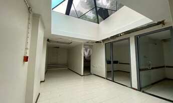 Imagem: Espaço Amplo e Versátil Descubra Nossa