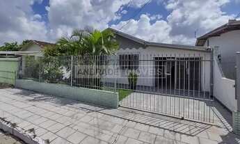 Imagem: Ótima casa com três dormitório no Bairro