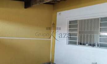 Imagem 3: Térrea para venda possui 103 metros quadrados com 2 quartos