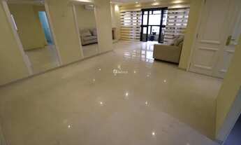 Imagem 2: Apartamento Venda Moema 160 m² 4 Dormitórios sendo 3 suítes, 2 vagas paralelas, ótima loca