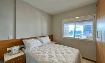 Imagem 5: Vista Mar, mobiliado, 2 dormitórios, suíte, box, a passos da beira mar e praças, estuda pr