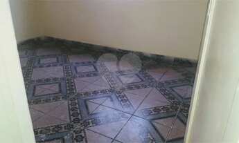 Imagem 7: Apartamento três quartos no primeiro andar. [VP