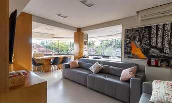 Imagem 2: Apartamento mobiliado de 2 dormitórios, sendo 1 suíte, no bairro Petrópolis