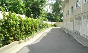 Imagem: Sobrado a venda em condomínio fechado