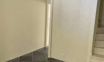 Imagem 2: Casa de condomínio sobrado para aluguel possui 93 metros quadrados com 2 quartos